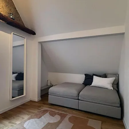 Charmantes Haeuschen Am Waldrand *