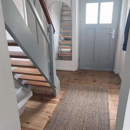 Casa de Férias Charmantes Haeuschen Am Waldrand Neustadt an der Weinstraße